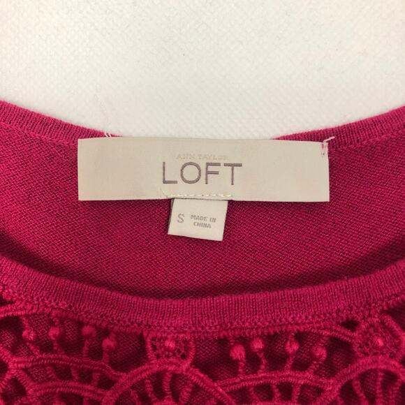 Ann Taylor Loft  Silk Blend Crochet Pullover Sweater Size Small 3/4 Sleeve - Picture 2 of 7